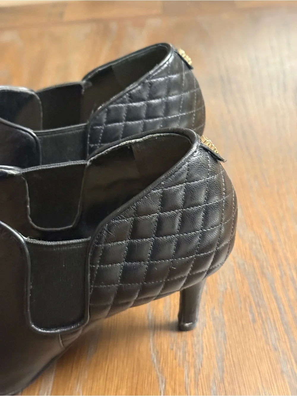 Cole Haan Maxfield Shootie Quilted Black Leather Ankle Boot Heels Size 10